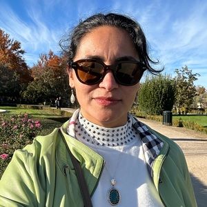 Meet your Posher, Elisa